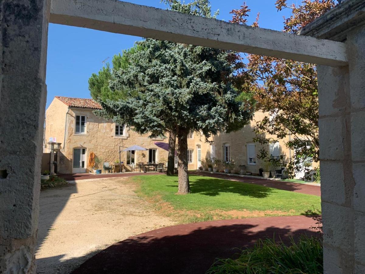 Bed & Breakfast Jardin D'arcy - D'hotes Avec Piscine Et 5*